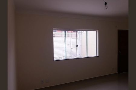 Casa à venda com 3 quartos, 120m² em Vila Brasilina, São Paulo