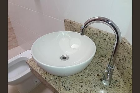 Casa à venda com 3 quartos, 120m² em Vila Brasilina, São Paulo