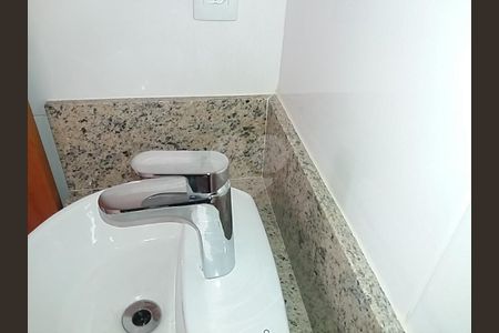 Casa à venda com 3 quartos, 120m² em Vila Brasilina, São Paulo