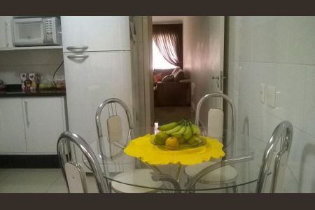 Casa à venda com 150m², 3 quartos e 2 vagas