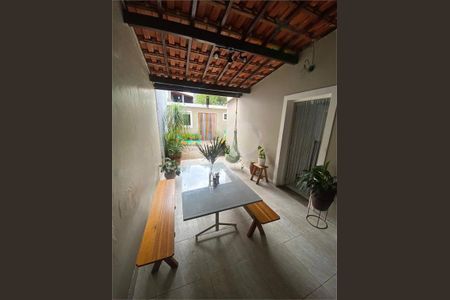 Casa à venda com 130m², 3 quartos e 3 vagas