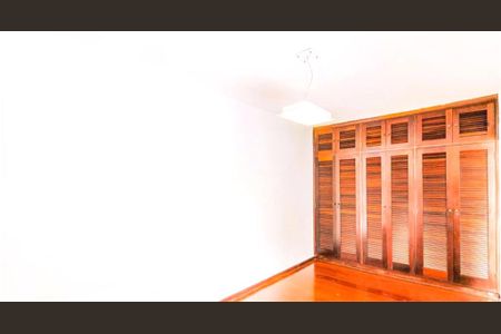 Casa à venda com 3 quartos, 140m² em Campo Belo, São Paulo