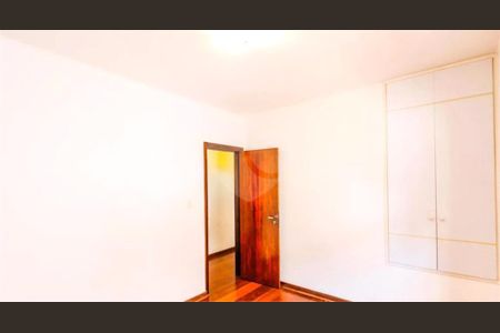 Casa à venda com 3 quartos, 140m² em Campo Belo, São Paulo