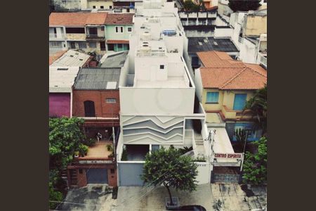 Casa à venda com 103m², 2 quartos e 1 vaga