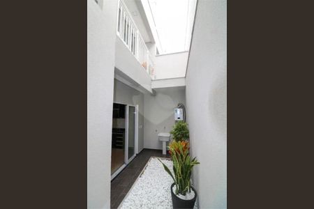 Casa à venda com 103m², 2 quartos e 1 vaga