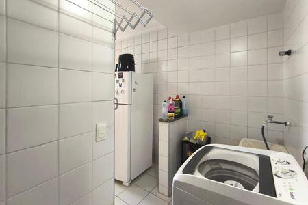Apartamento à venda com 67m², 2 quartos e 1 vaga Apartamento à venda com 67m², 2 quartos e 1 vagaÁrea de Serviço