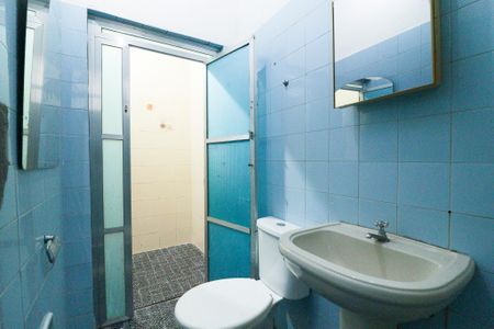 Casa para alugar com 150m², 2 quartos e sem vaga Casa para alugar com 150m², 2 quartos e sem vagaBanheiro Social