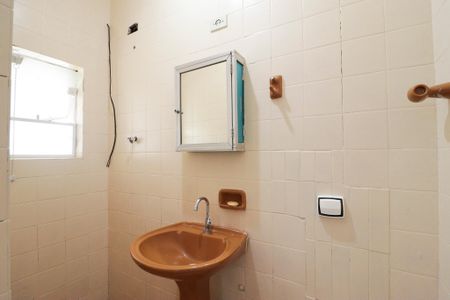 Casa para alugar com 150m², 2 quartos e sem vaga Casa para alugar com 150m², 2 quartos e sem vagaBanheiro da Suíte