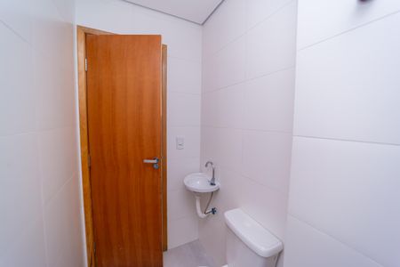 Apartamento à venda com 40m², 2 quartos e sem vaga Apartamento à venda com 40m², 2 quartos e sem vagaBanheiro