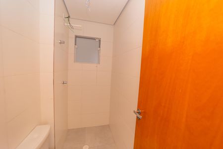 Apartamento à venda com 40m², 2 quartos e sem vaga Apartamento à venda com 40m², 2 quartos e sem vagaBanheiro