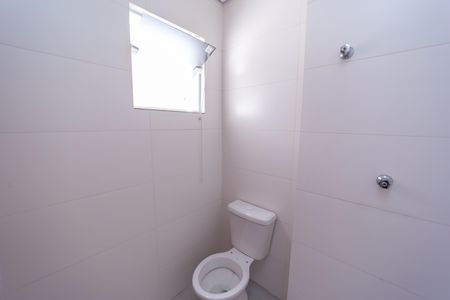 Apartamento à venda com 34m², 2 quartos e sem vaga Apartamento à venda com 34m², 2 quartos e sem vagaBanheiro