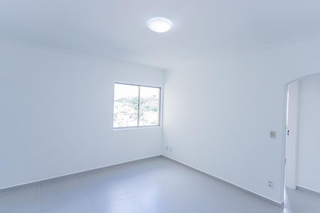 Sala de apartamento para alugar com 2 quartos, 53m² em Parque Maria Domitila, São Paulo