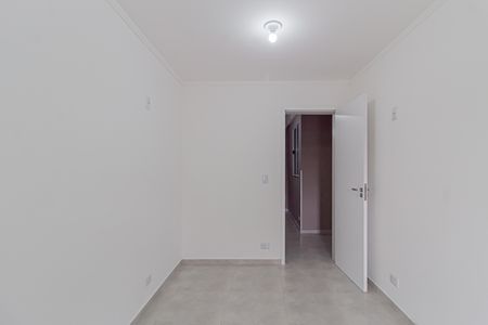 Quarto 2 de casa para alugar com 2 quartos, 60m² em Jardim Gonzaga, São Paulo