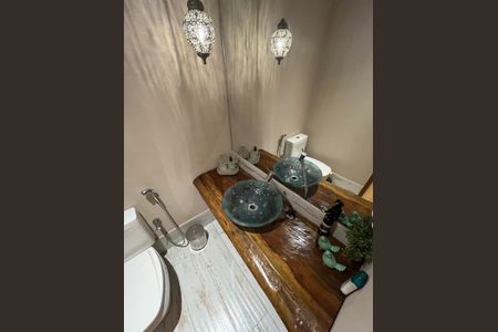 Apartamento à venda com 160m², 3 quartos e 3 vagasBanheiro