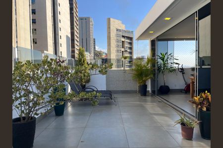 Apartamento à venda com 160m², 3 quartos e 3 vagasTerraço