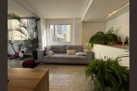 Apartamento à venda com 160m², 3 quartos e 3 vagasSala 2