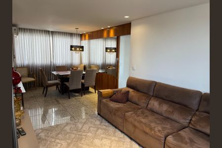 Apartamento à venda com 160m², 3 quartos e 3 vagasSala