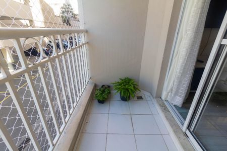 Apartamento à venda com 60m², 3 quartos e 1 vaga Apartamento à venda com 60m², 3 quartos e 1 vagaVaranda