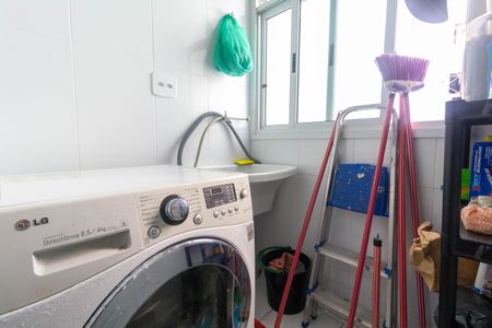 Apartamento à venda com 60m², 3 quartos e 1 vaga Apartamento à venda com 60m², 3 quartos e 1 vagaÁrea de Serviço