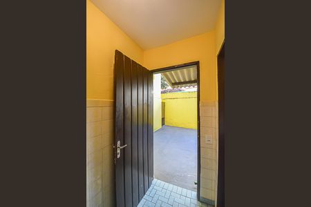 Casa à venda com 460m², 2 quartos e 3 vagas Casa à venda com 460m², 2 quartos e 3 vagasBanheiro de Serviço