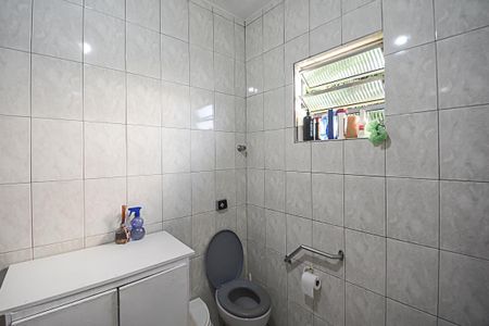 Casa à venda com 460m², 2 quartos e 3 vagas Casa à venda com 460m², 2 quartos e 3 vagasBanheiro