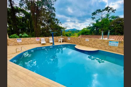 Apartamento para alugar com 48m², 2 quartos e sem vaga Apartamento para alugar com 48m², 2 quartos e sem vagaÁrea comum - Piscina