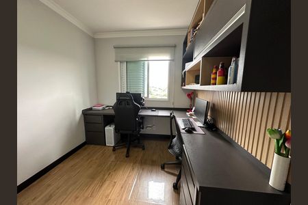 Apartamento para alugar com 78m², 2 quartos e 2 vagasQuarto