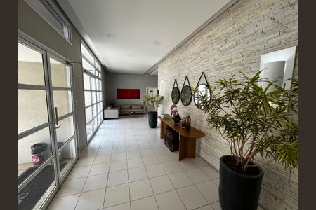 Apartamento à venda com 64m², 2 quartos e 3 vagasHall de entrada