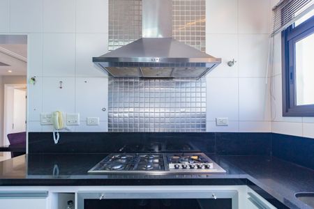 Apartamento para alugar com 370m², 3 quartos e 6 vagasCozinha