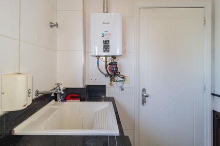 Apartamento para alugar com 370m², 3 quartos e 6 vagasÁrea de Serviço