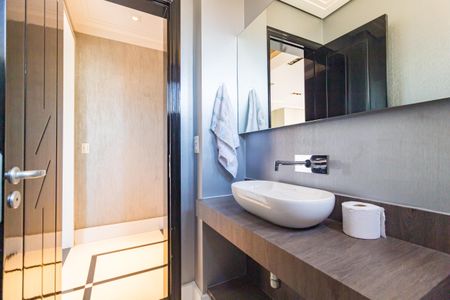 Apartamento para alugar com 370m², 3 quartos e 6 vagasLavabo