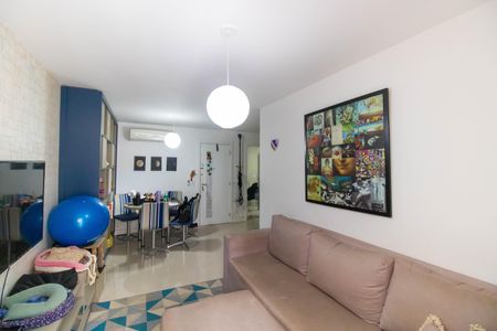 Apartamento à venda com 89m², 2 quartos e 1 vagaSala