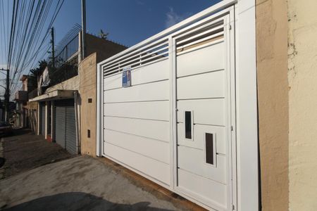 Casa para alugar com 70m², 2 quartos e 1 vagaFachada