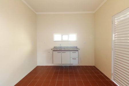 Casa para alugar com 70m², 2 quartos e 1 vagaCozinha
