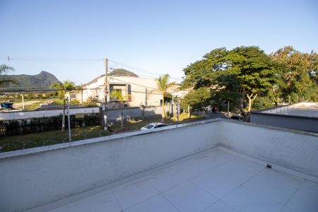 Casa de condomínio à venda com 350m², 3 quartos e 2 vagasVaranda