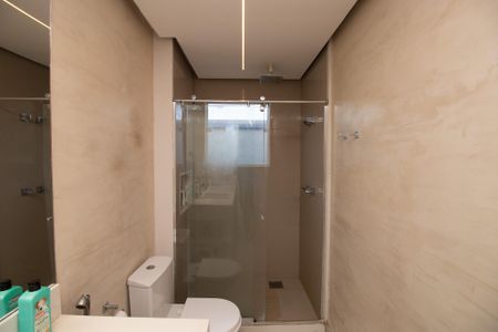 Casa de condomínio à venda com 350m², 3 quartos e 2 vagasBanheiro/Quarto 2