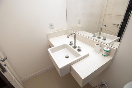 Casa de condomínio à venda com 350m², 3 quartos e 2 vagasBanheiro/Suite