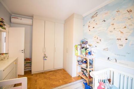 Apartamento à venda com 160m², 3 quartos e 2 vagasQuarto 3