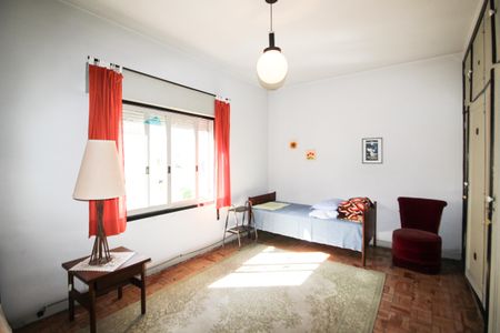 Casa à venda com 270m², 4 quartos e 4 vagas Casa à venda com 270m², 4 quartos e 4 vagasQuarto 1