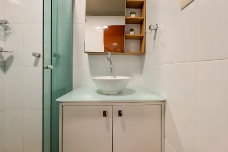 Apartamento à venda com 118m², 2 quartos e sem vaga Apartamento à venda com 118m², 2 quartos e sem vagaBanheiro Social