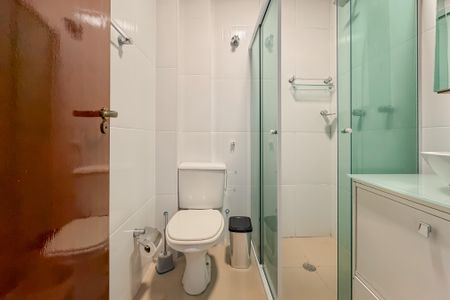 Apartamento à venda com 118m², 2 quartos e sem vaga Apartamento à venda com 118m², 2 quartos e sem vagaBanheiro Social