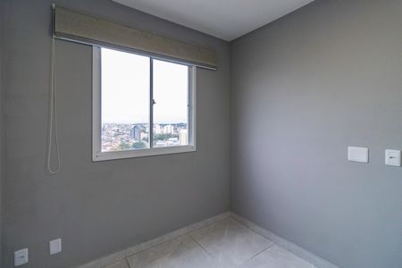 Quarto 2 de apartamento para alugar com 2 quartos, 42m² em Parque Arariba, São Paulo