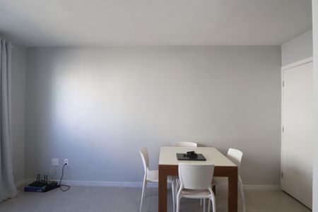 Sala de apartamento à venda com 2 quartos, 40m² em Estância Velha, Canoas