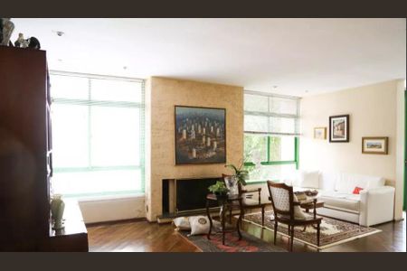 Apartamento à venda com 3 quartos, 240m² em Vila Alexandria, São Paulo