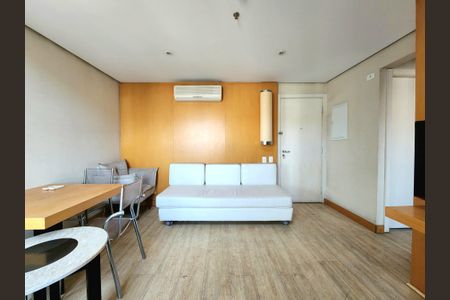 Sala de apartamento à venda com 1 quarto, 68m² em Indianópolis, São Paulo