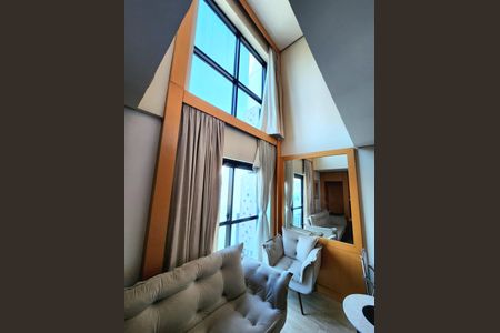 Sala de apartamento à venda com 1 quarto, 68m² em Indianópolis, São Paulo