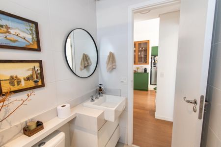 Apartamento para alugar com 70m², 2 quartos e 1 vaga Apartamento para alugar com 70m², 2 quartos e 1 vagaBanheiro