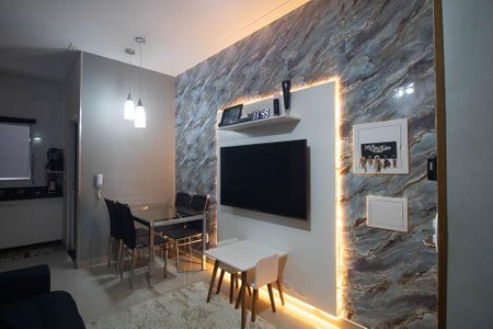 Sala de casa de condomínio para alugar com 2 quartos, 53m² em Vila Gustavo, São Paulo