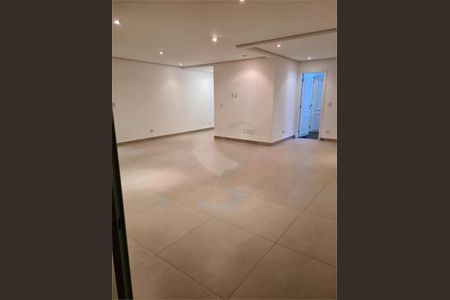 Casa à venda com 3 quartos, 318m² em Santo Amaro, São Paulo