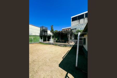 Casa à venda com 800m², 4 quartos e 5 vagas Casa à venda com 800m², 4 quartos e 5 vagasÁrea Externa